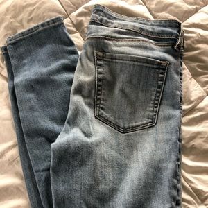 Bullhead skinny jeans size 26